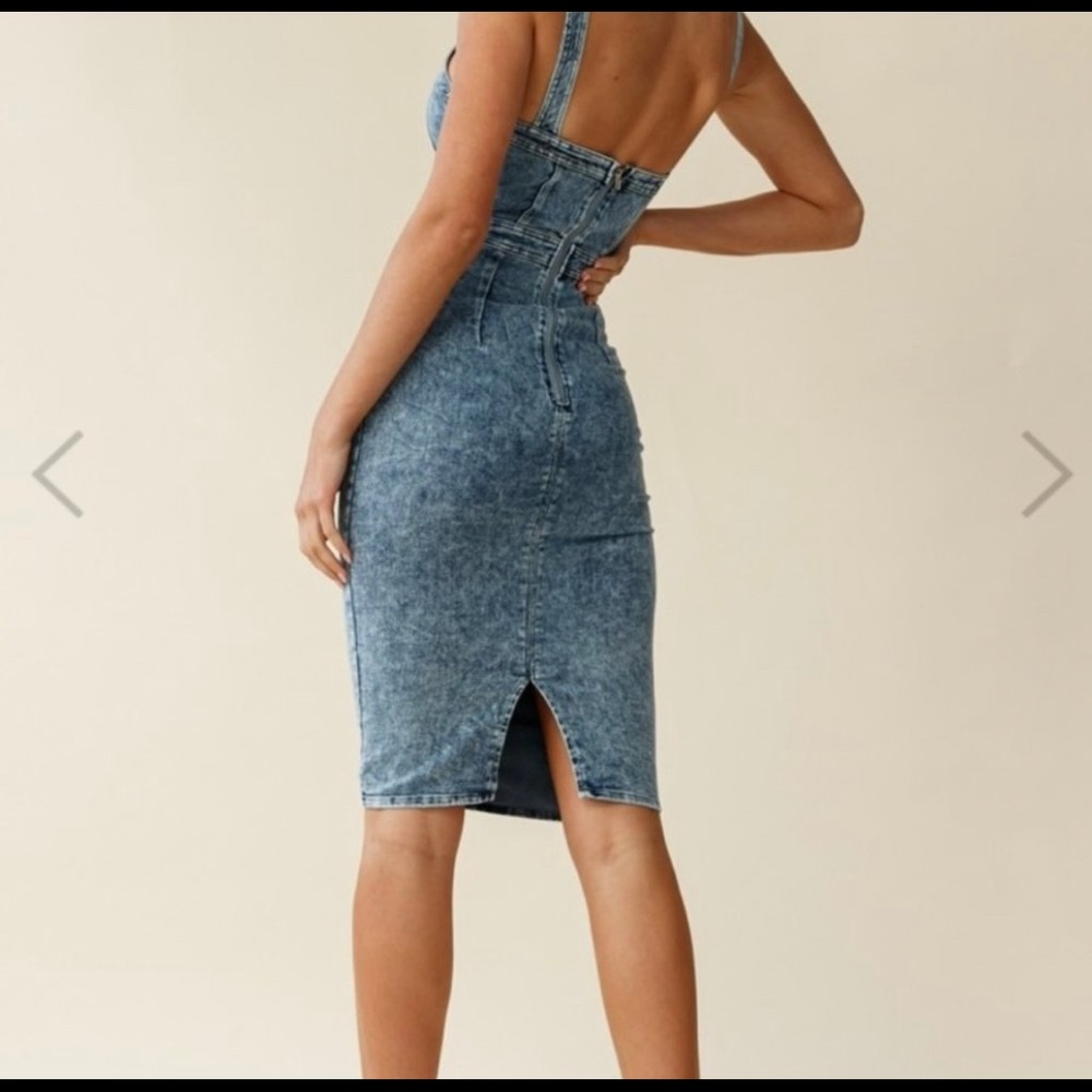 Body-con Midi Dress
